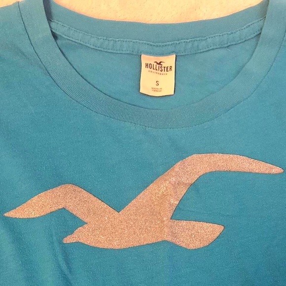 Hollister Vintage Shirt - Picture 2 of 2